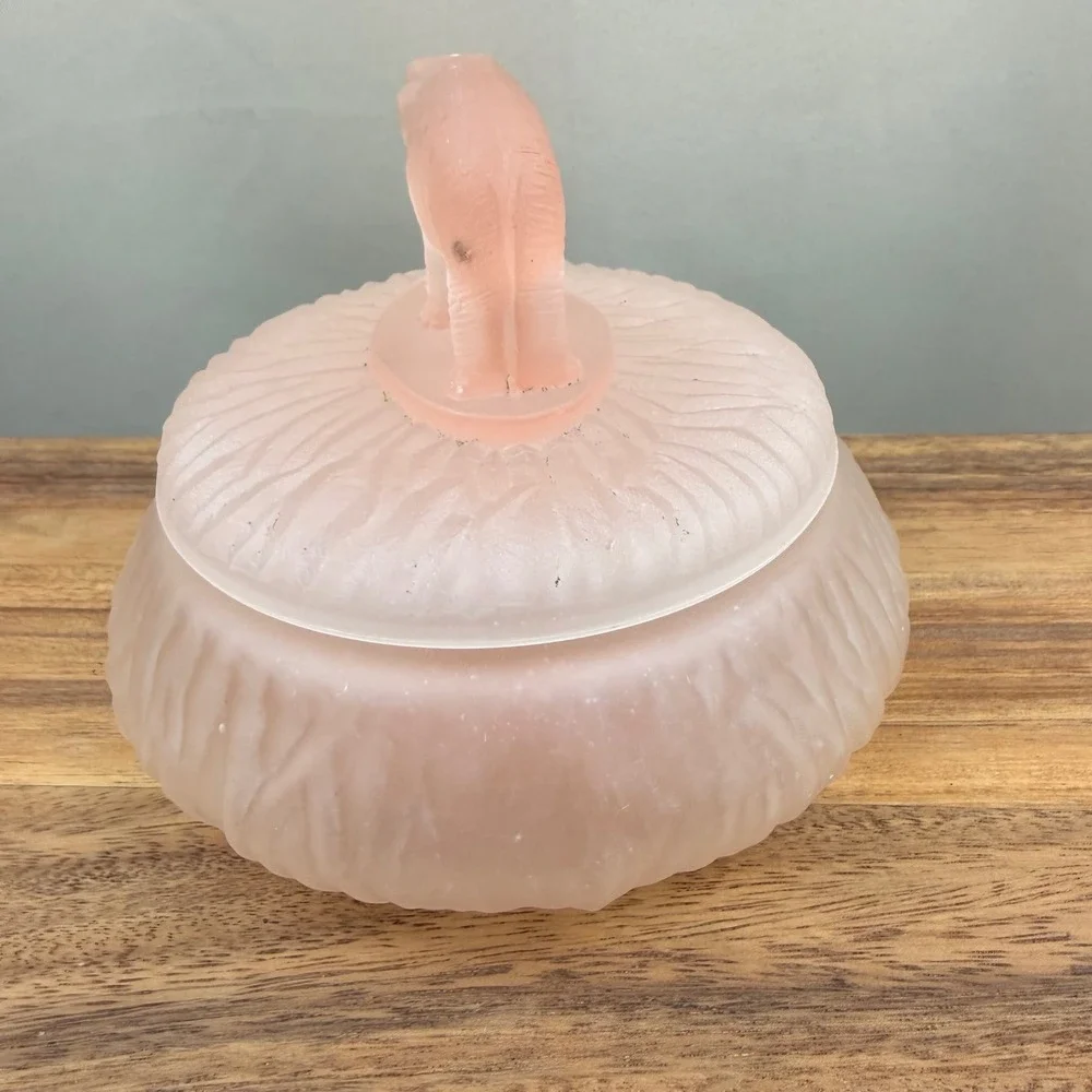LE Smith Pink Frosted Satin Glass Elephant Finial Powder Jar Trinket Box Vintage
